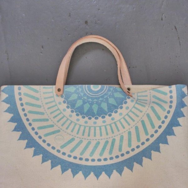 hemp-canvas-envelope-beach-bag-3